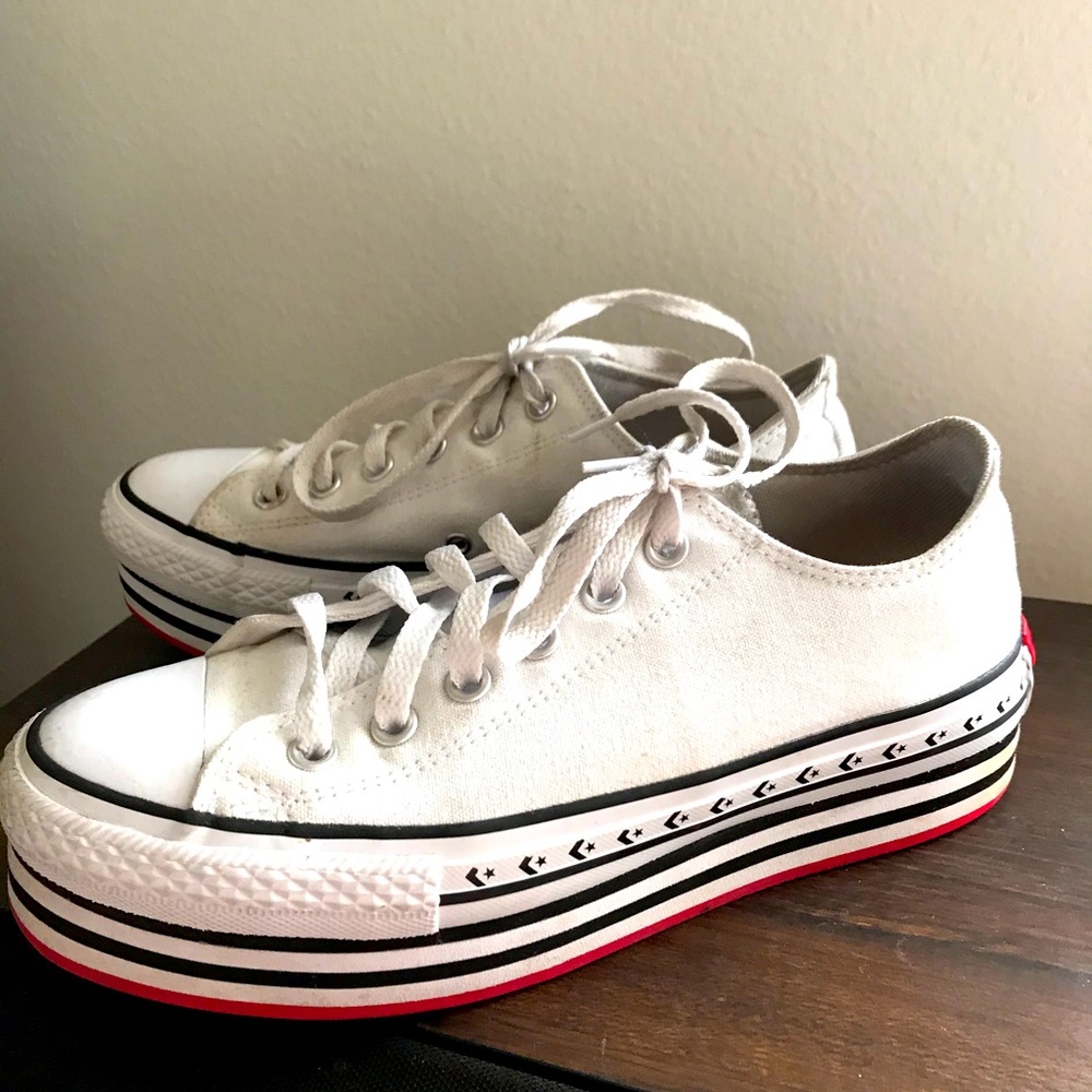 Converse Platform Classic All-Stars Size 8.5